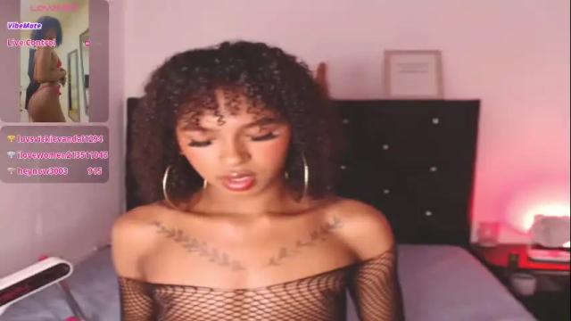 Image 4 of daisytaylor_ Stream on Chaturbate on 9 days ago