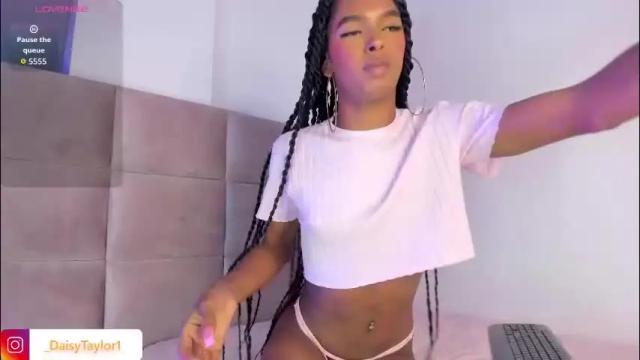 Image 10 of daisytaylor_ Stream on Chaturbate on 1 month ago