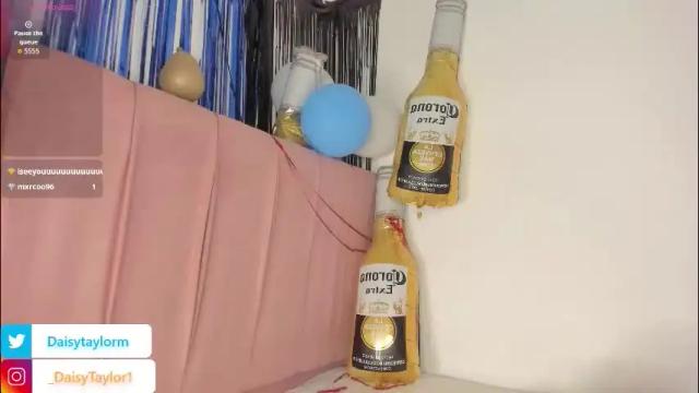 Image 3 of daisytaylor_ Stream on Chaturbate on 25 days ago