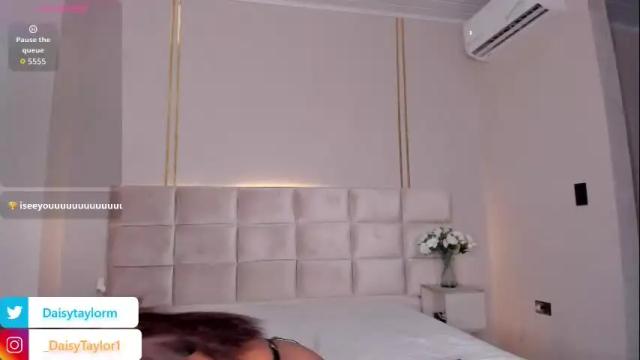 Image 3 of daisytaylor_ Stream on Chaturbate on 1 month ago