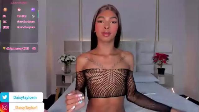 Image 7 of daisytaylor_ Stream on Chaturbate on 1 month ago