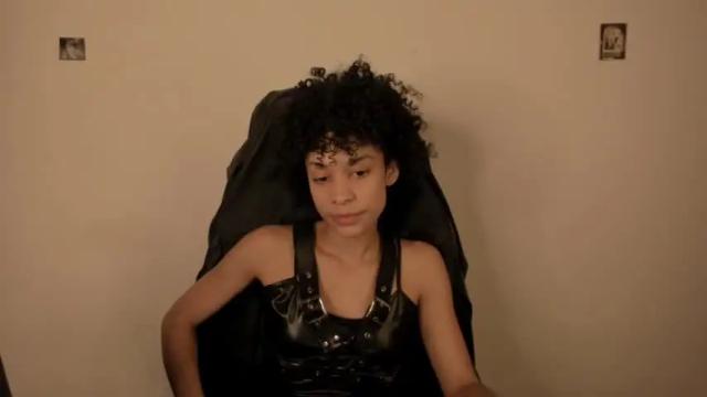 Image 12 of dakota_hunter_ Stream on Chaturbate on 13 months ago