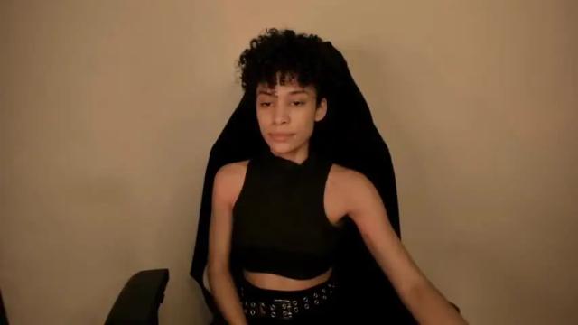 Image 3 of dakota_hunter_ Stream on Chaturbate on 13 months ago