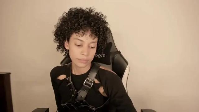Image 6 of dakota_hunter_ Stream on Chaturbate on 12 months ago
