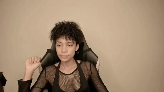 Image 3 of dakota_hunter_ Stream on Chaturbate on 12 months ago