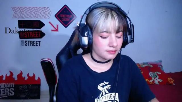 Image 2 of dakota_lee1 Stream on Chaturbate on 22 months ago