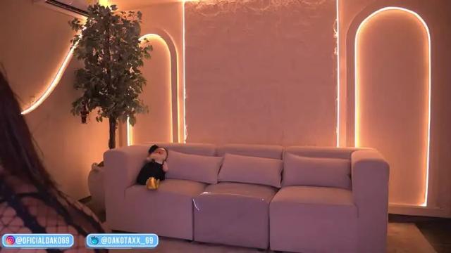 Thumbnail 1, dakota_leex's Stream at Chaturbate, 2 months ago