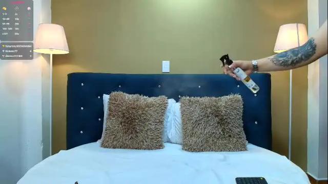 Image 2 of dakota_perry Stream on Chaturbate on 26 days ago