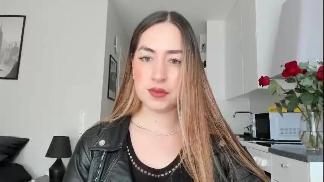 Image 6 of dakotablakee Stream on Chaturbate on 8 days ago