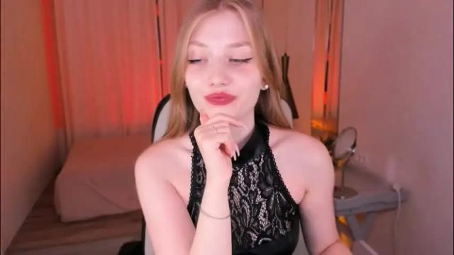 Image 12 of dakotamabs Stream on Chaturbate on 9 hours ago