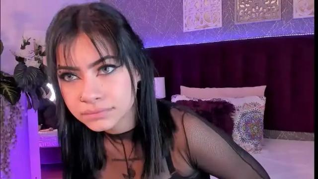 Image 3 of dakottahill Stream on Chaturbate on 5 months ago