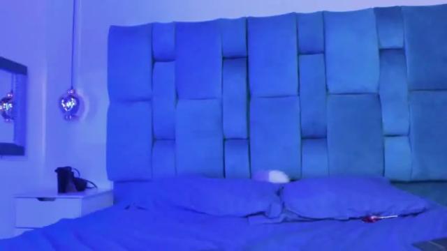 Image 12 of dalia_giraldo Stream on Chaturbate on 16 months ago