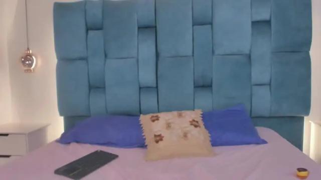 Image 11 of dalia_giraldo Stream on Chaturbate on 16 months ago