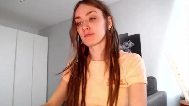 Image 2 of dalia_peach Stream on Chaturbate on 27 days ago