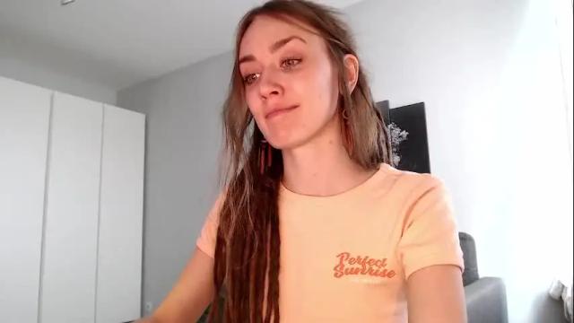 Image 8 of dalia_peach Stream on Chaturbate on 27 days ago