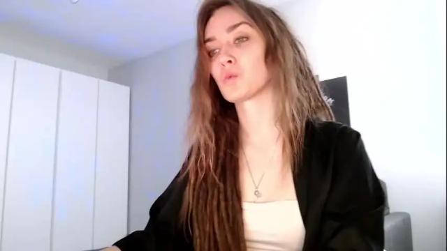 Image 3 of dalia_peach Stream on Chaturbate on 3 months ago