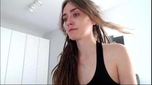Image 3 of dalia_peach Stream on Chaturbate on 3 months ago