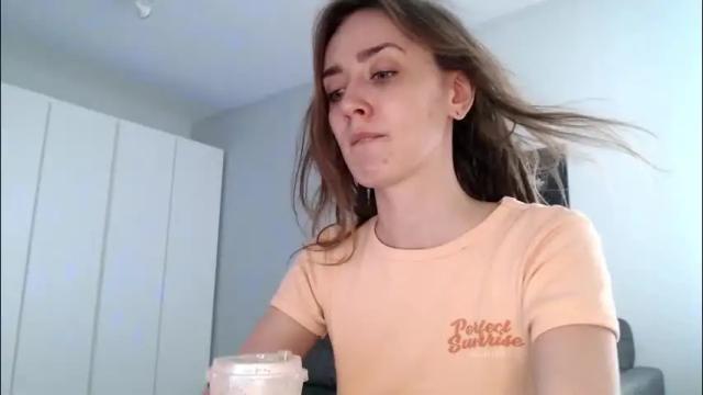 Image 2 of dalia_peach Stream on Chaturbate on 3 months ago
