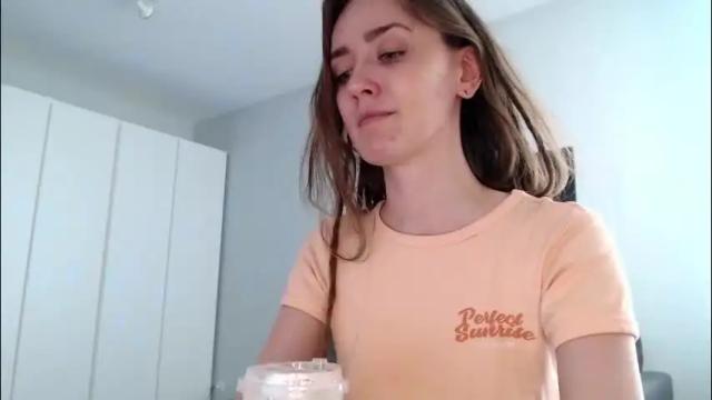Image 4 of dalia_peach Stream on Chaturbate on 3 months ago