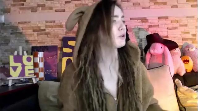 Image 2 of dalia_peach Stream on Chaturbate on 2 days ago