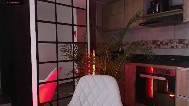Image 4 of dalila_thoms Stream on Chaturbate on 2 months ago