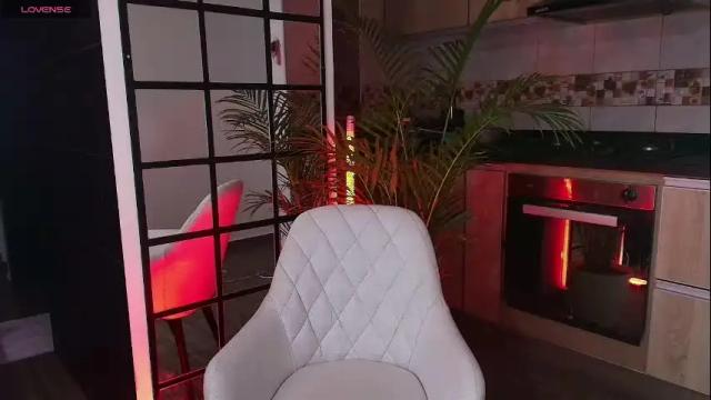 Image 6 of dalila_thoms Stream on Chaturbate on 2 months ago