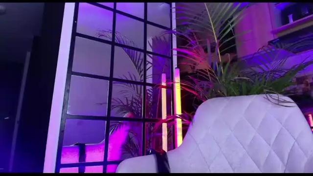 Image 3 of dalila_thoms Stream on Chaturbate on 2 months ago