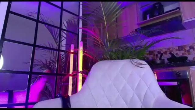 Image 4 of dalila_thoms Stream on Chaturbate on 2 months ago