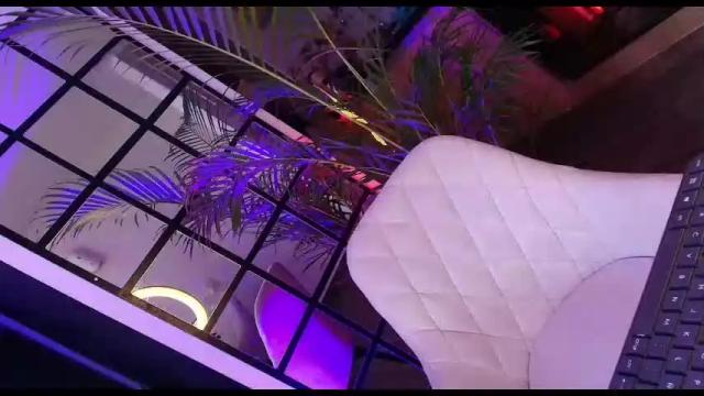 Image 4 of dalila_thoms Stream on Chaturbate on 1 month ago