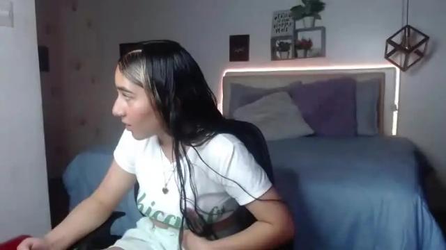 Image 6 of dalilablue_ Stream on Chaturbate on 16 months ago
