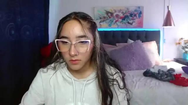 Image 8 of dalilablue_ Stream on Chaturbate on 16 months ago