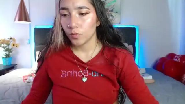 Image 3 of dalilablue_ Stream on Chaturbate on 15 months ago