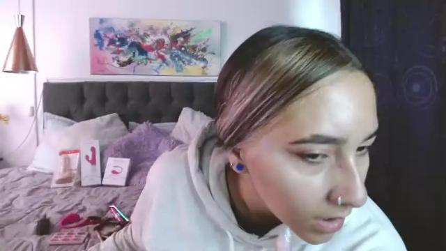 Image 7 of dalilablue_ Stream on Chaturbate on 15 months ago