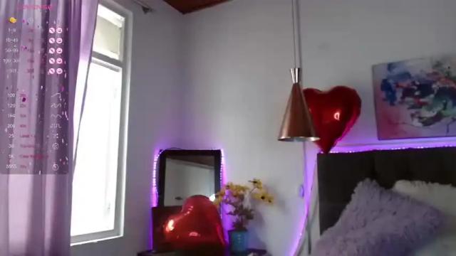 Image 8 of dalilablue_ Stream on Chaturbate on 15 months ago