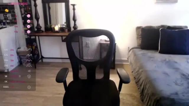 Image 10 of dallasluv4u Stream on Chaturbate on 18 months ago