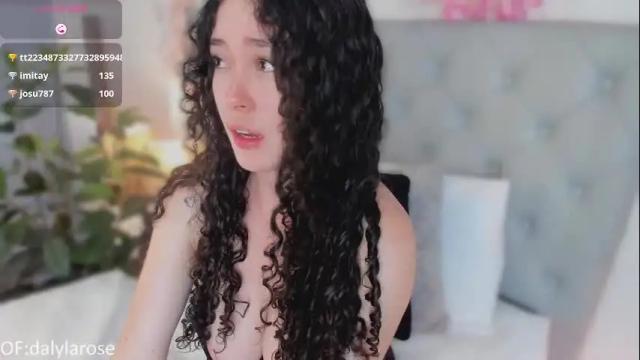 Image 12 of dalylarose Stream on Chaturbate on 22 days ago