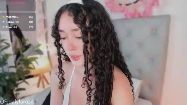 Image 10 of dalylarose Stream on Chaturbate on 21 days ago