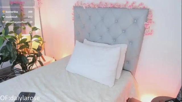 Image 11 of dalylarose Stream on Chaturbate on 3 days ago