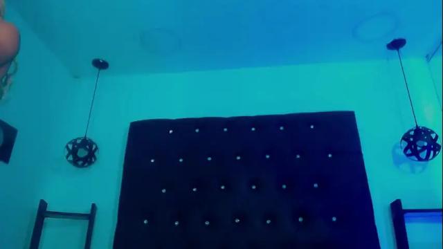 Image 6 of damara_ochoa Stream on Chaturbate on 26 days ago