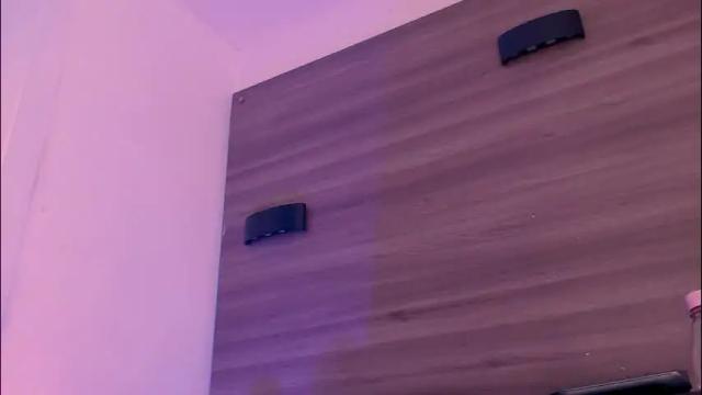 Image 4 of damara_ochoa Stream on Chaturbate on 22 days ago