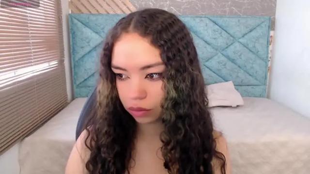 Image 2 of damhara_hot Stream on Chaturbate on 13 months ago