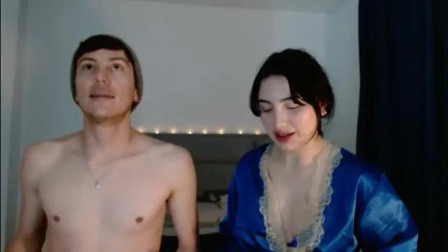 Image 4 of damian_n_maya Stream on Chaturbate on 2 months ago