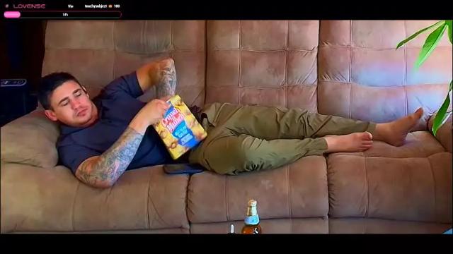 Image 7 of damienslick Stream on Chaturbate on 3 months ago