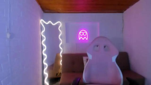 Image 11 of damii_tay Stream on Chaturbate on 15 months ago