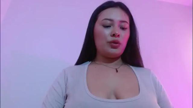 Image 2 of damii_tay Stream on Chaturbate on 1 month ago