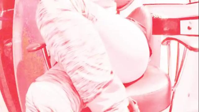 Image 4 of dammmtry Stream on Chaturbate on 5 months ago