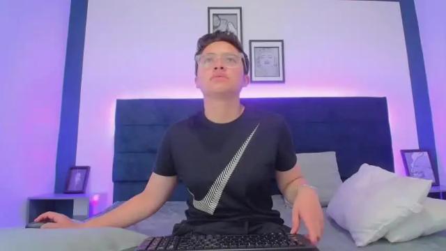 Image 11 of dan_vio Stream on Chaturbate on 16 months ago