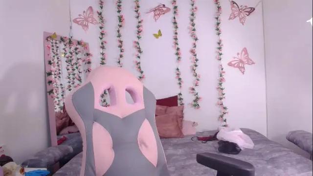 Image 3 of dana_gh Stream on Chaturbate on 1 month ago