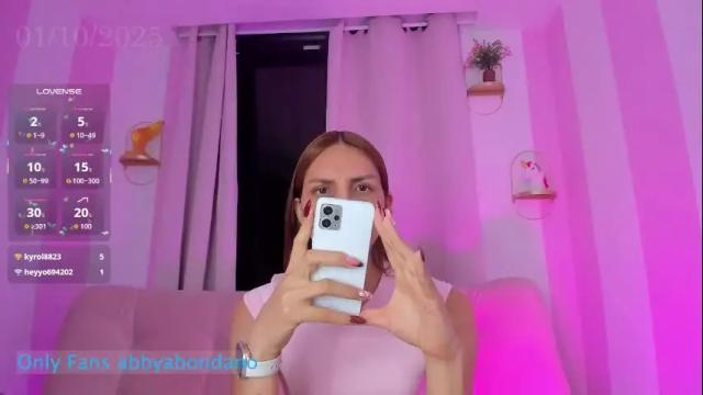 Image 2 of danafinet Stream on Chaturbate on 25 days ago