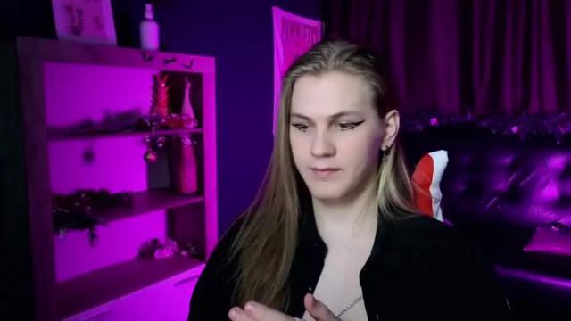 Image 8 of danakhadra Stream on Chaturbate on 16 months ago